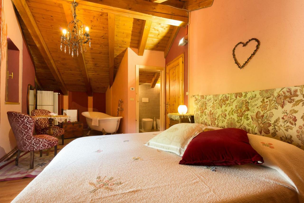 Quart De Lune - Boutique B&B Aosta Exterior photo