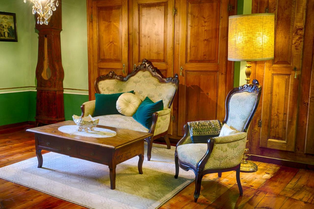 Quart De Lune - Boutique B&B Aosta Exterior photo